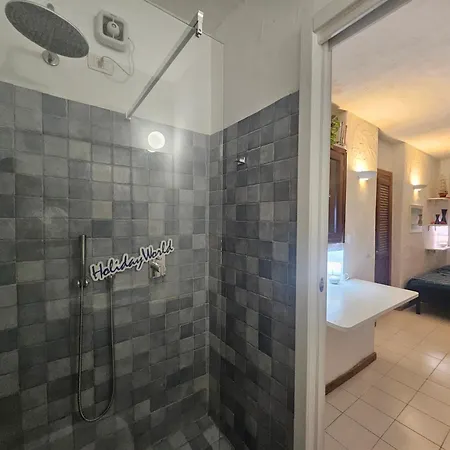 Villaggio Est By World